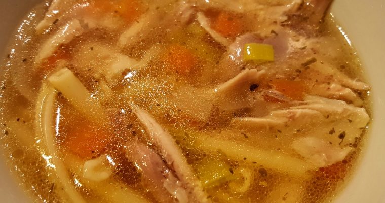 Kyllingesuppe med pasta opskrift