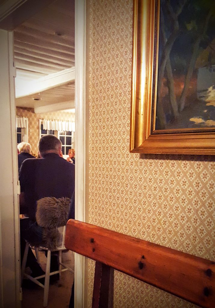 Hyggelig atmosfære ved indgangen i Restaurant Skovmøllen; Smag På Byen Aarhus 2016 ved Restaurant Skovmøllen indlæg